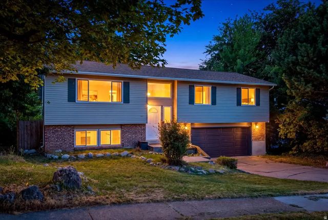 112 E 1470 S, Farmington