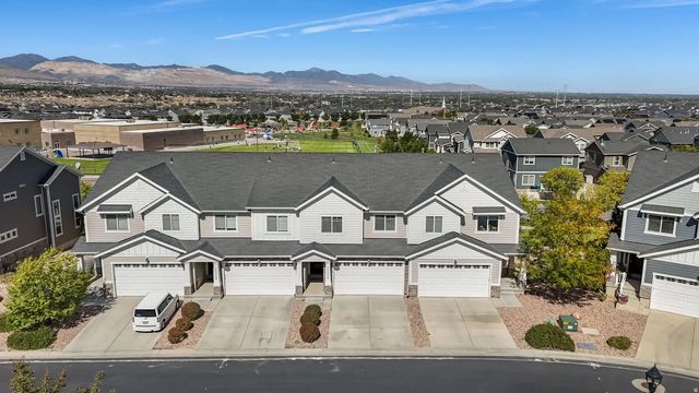 15314 S Tarawa Dr, Bluffdale