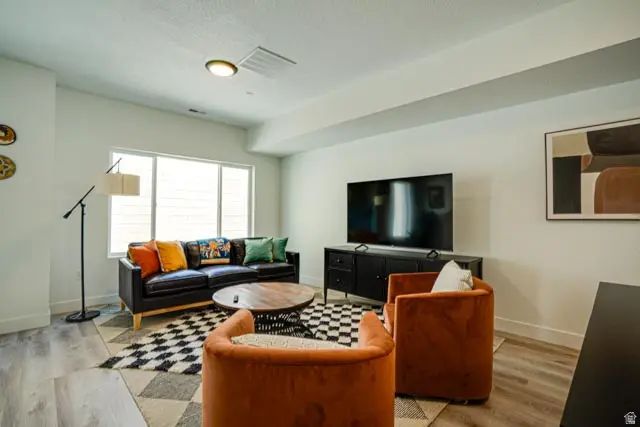 971 W 1700 S 121, Salt Lake City