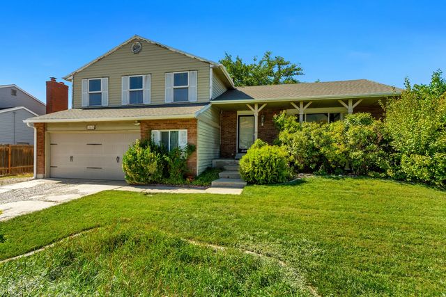 11878 S Hidden Valley Dr E, Sandy