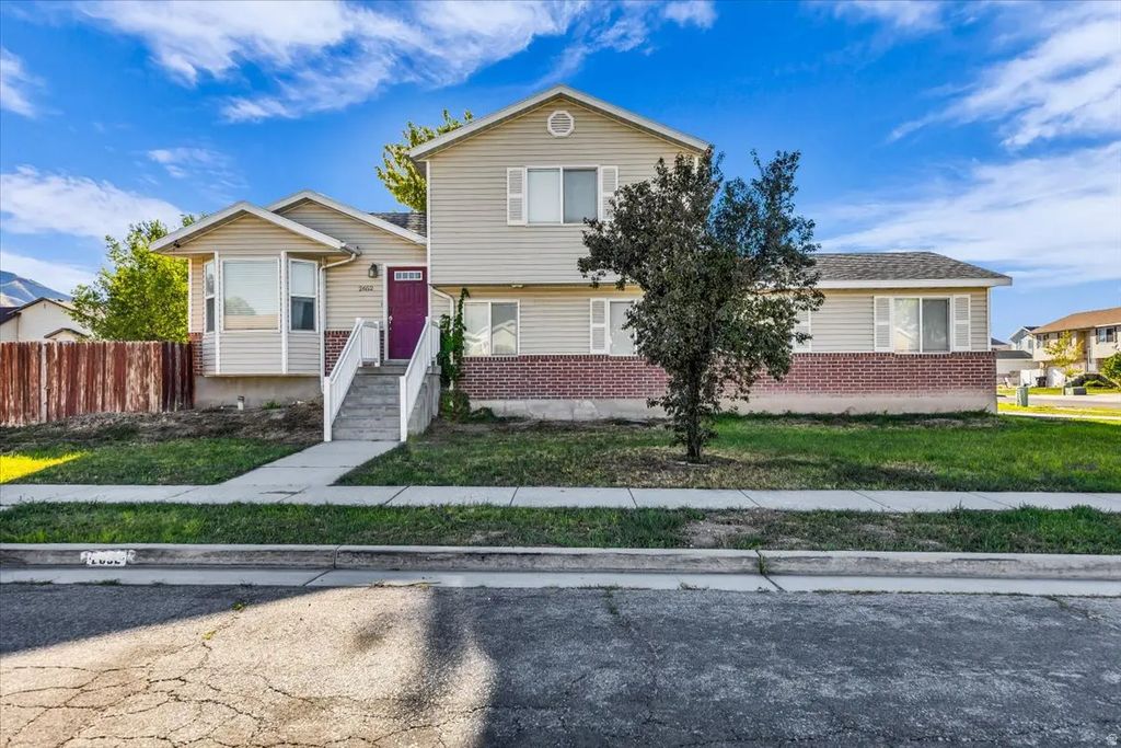 2652 S Athena Dr W, Magna