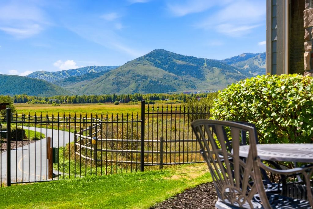 1513 W Redstone Ave B1, Park City