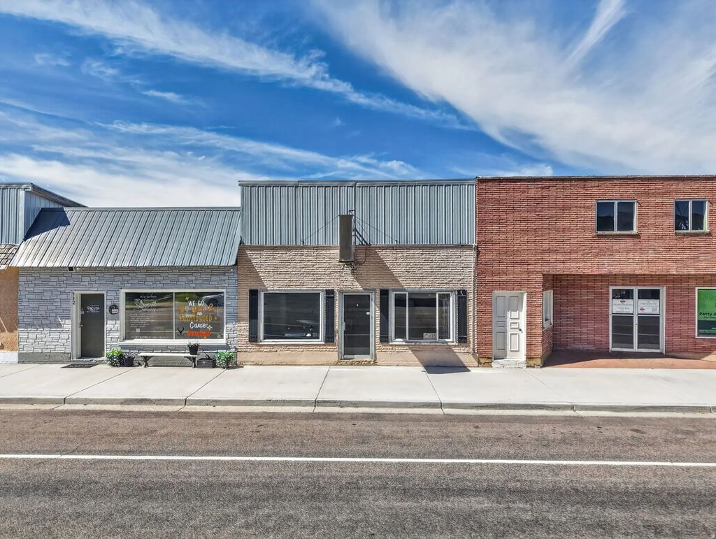 110 N Main St, Grace