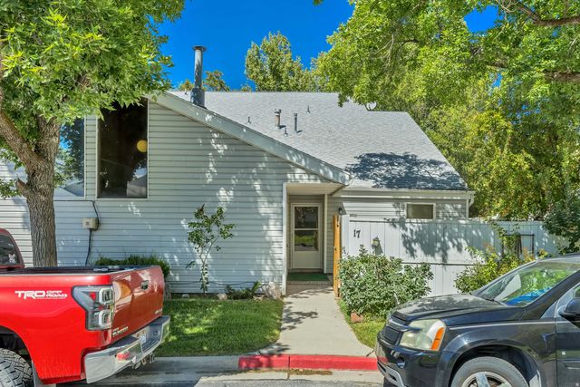 17 Millpond Ln, Stansbury Park