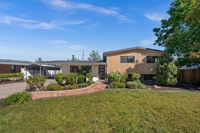 2071 E Vallaire Ave S, Cottonwood Heights