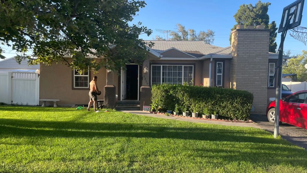 4350 W 5615 S, Kearns