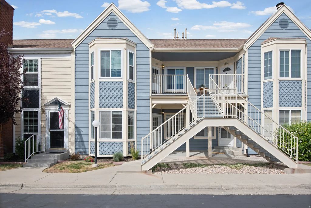 1396 W Beacon Hill Cir, Taylorsville