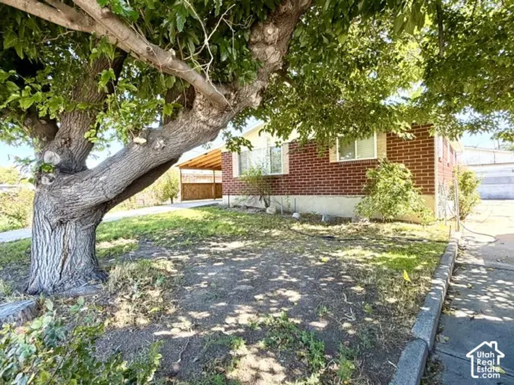 3205 S 4000 W, West Valley City