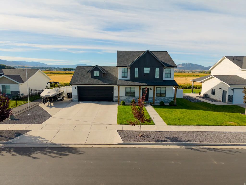 1430 W 3410 S, Nibley