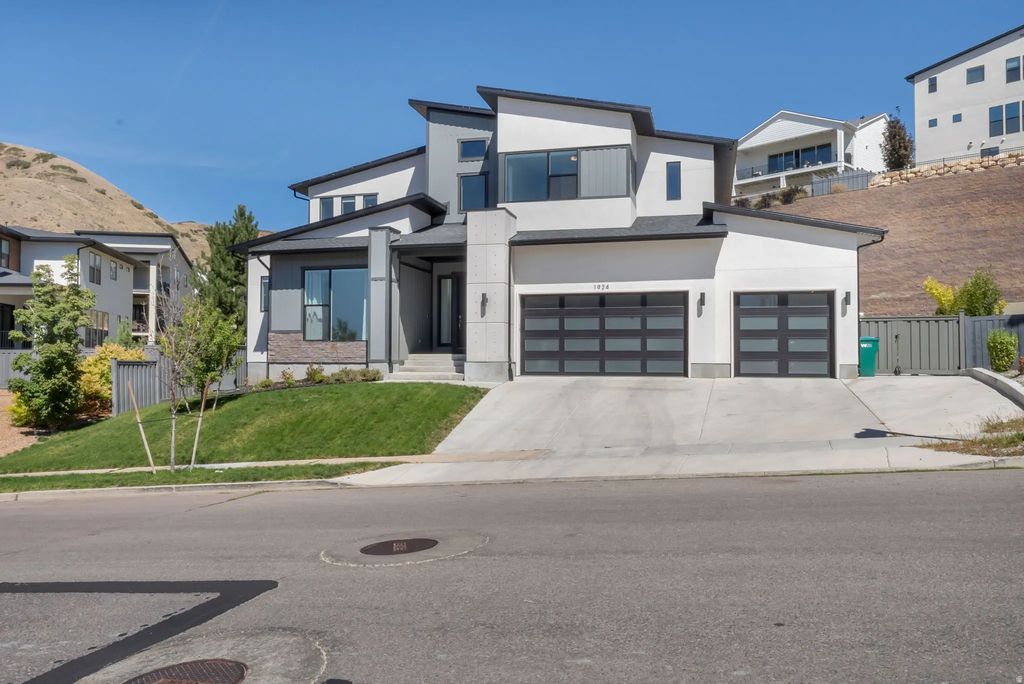 1924 W Oakridge Dr N, Lehi