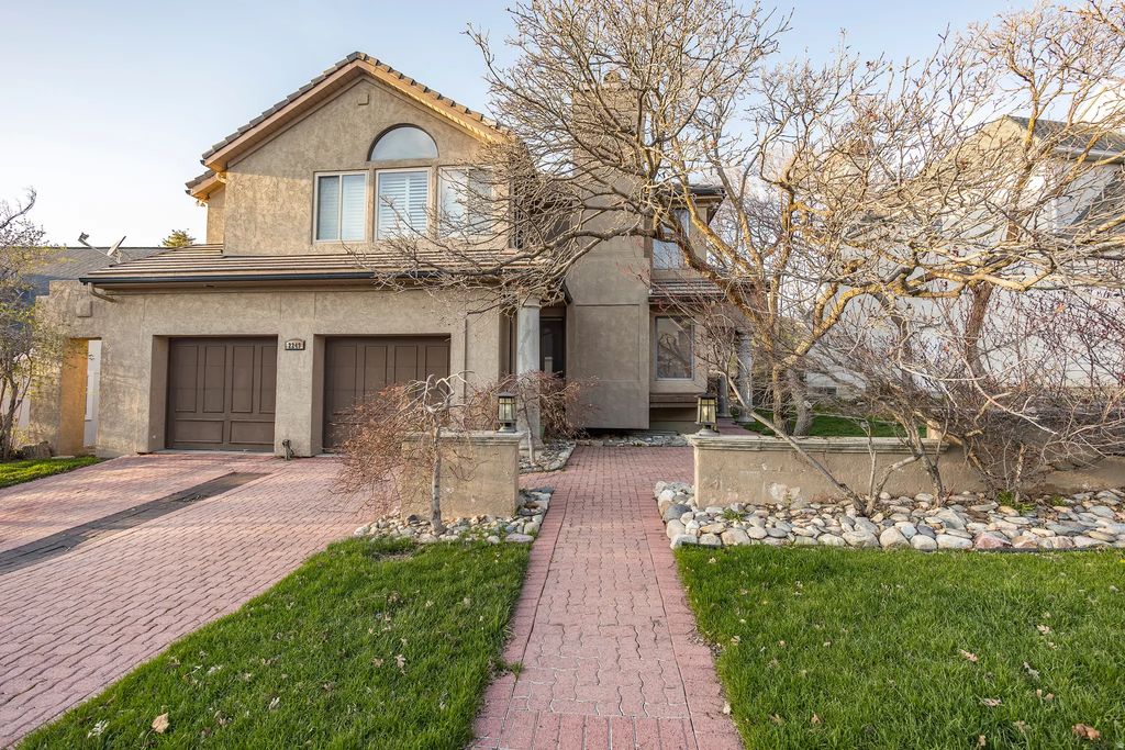 2249 E Gambel Oak Dr S, Sandy