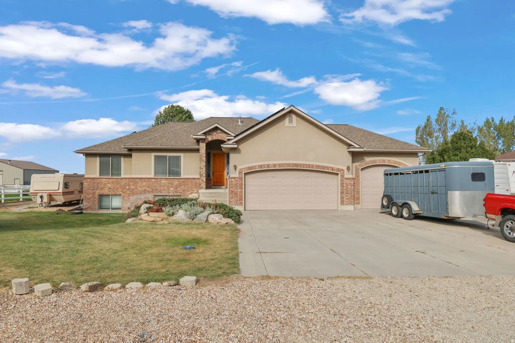 7340 S 950 W, Willard
