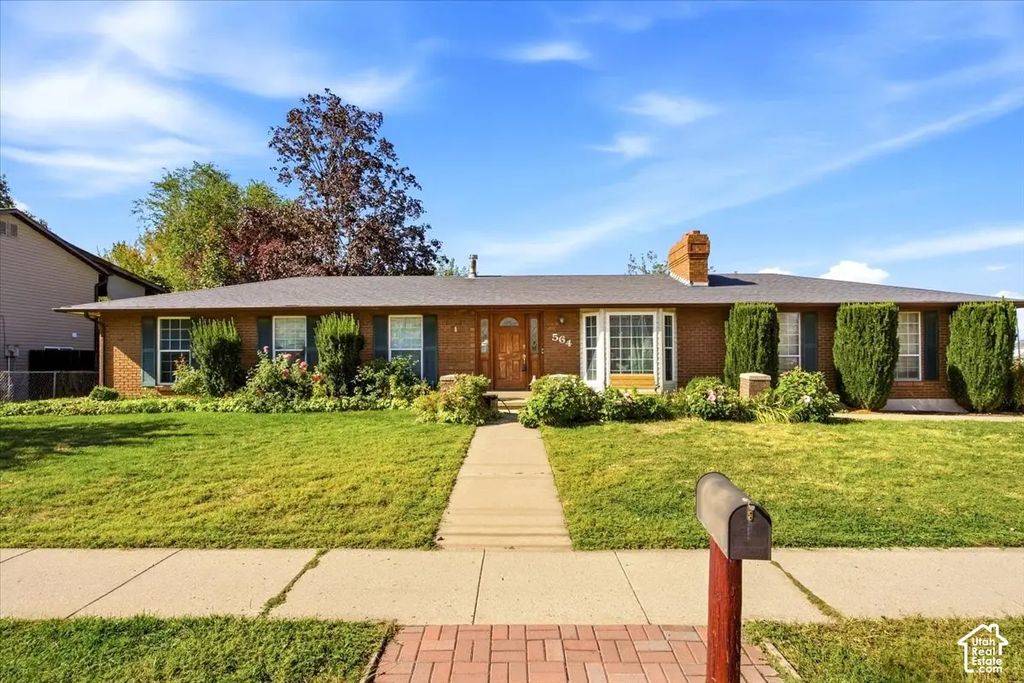 564 S Main St, Kaysville