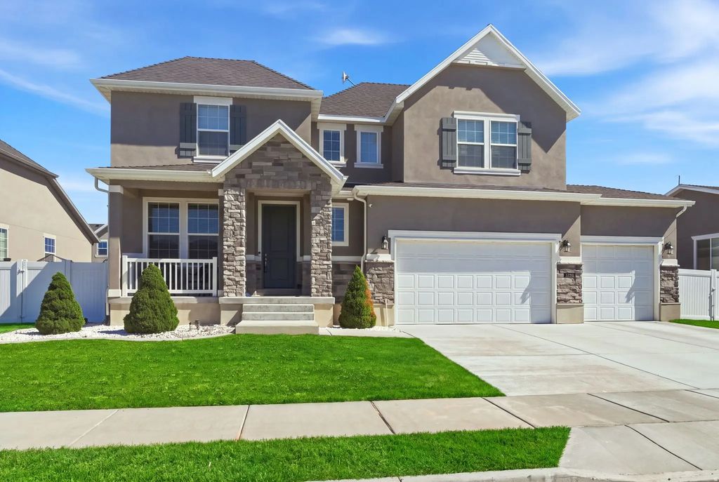 5686 N Duke Ln, Stansbury Park