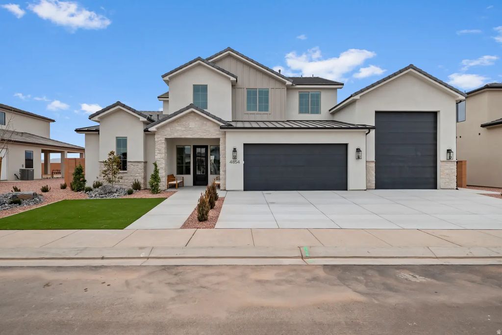 3068 S 4850 W 22, Hurricane