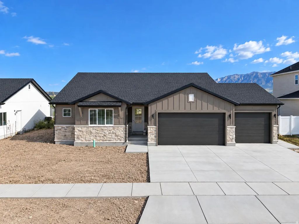 3966 W 2025 S, Taylor