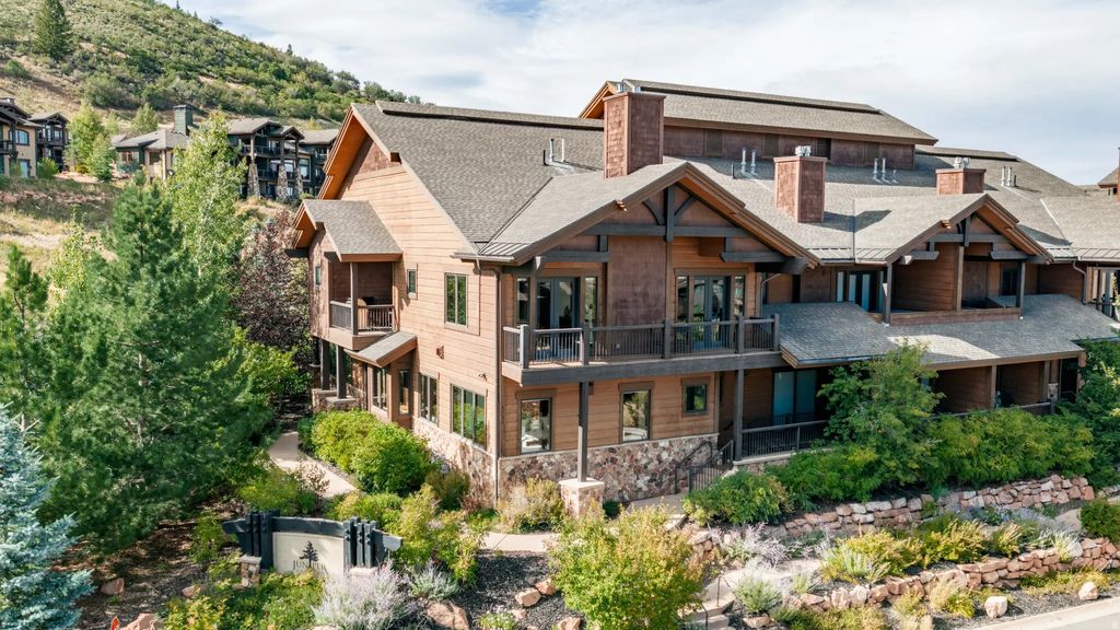 4165 Willow Draw Dr 104, Park City