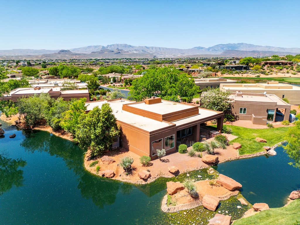 2255 N Tuweap Dr 11, St. George