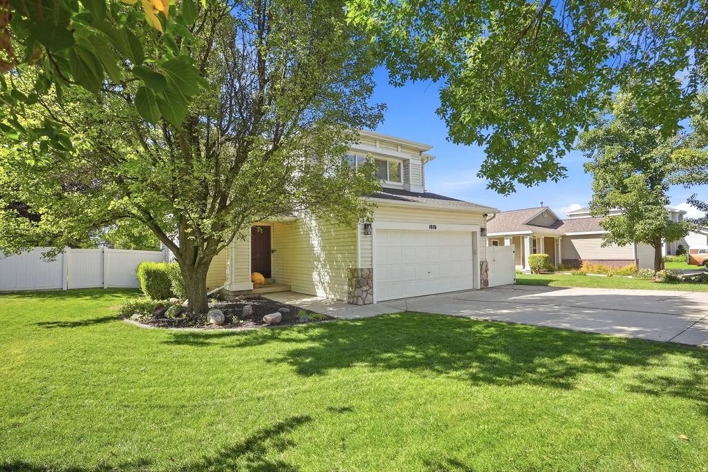 1076 S 1050 W, Woods Cross