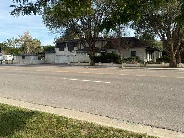 276 E Main St, Duchesne