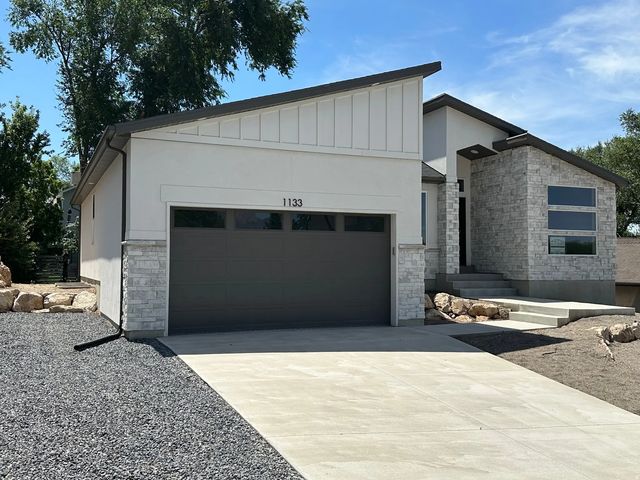 1133 E Benchview Dr, Ogden