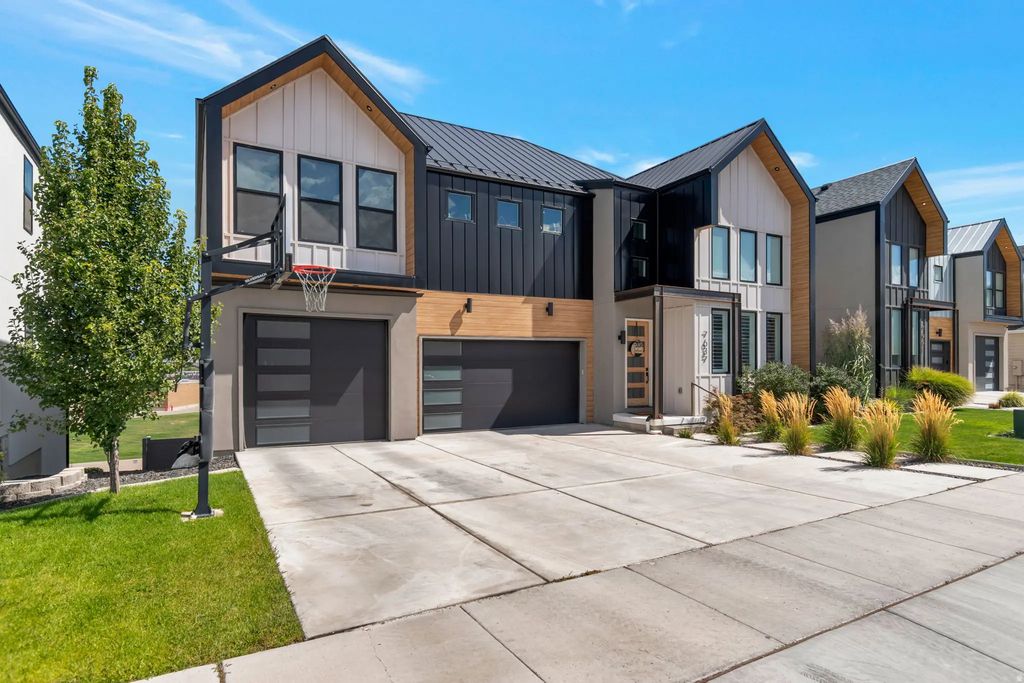 7637 S Brinkerhoff Dr W, West Jordan