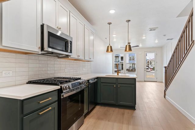 11333 S Lake Run Rd, South Jordan