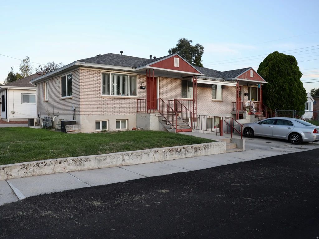 8775 S 40 E, Sandy