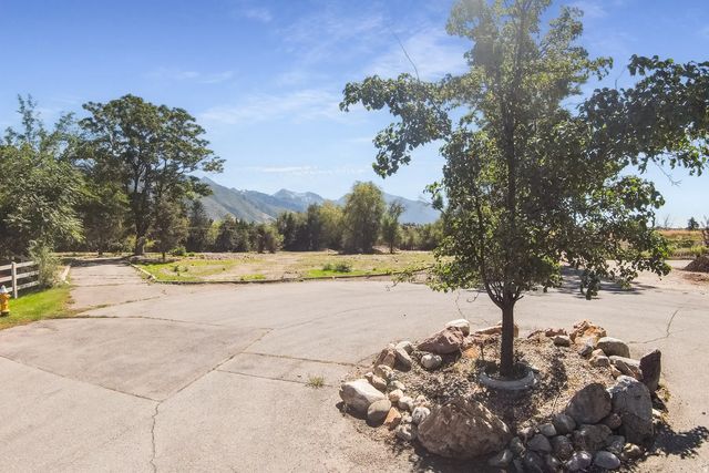 6369 S Cobblerock Ln E, Holladay
