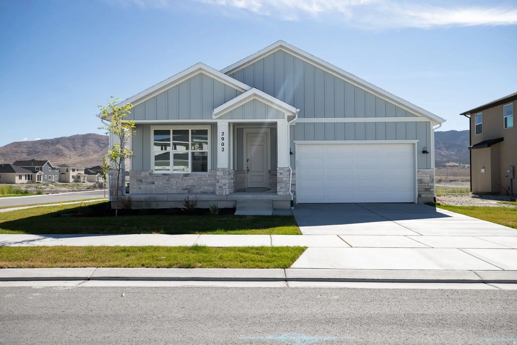 2902 N Chokecherry Dr 7048, Eagle Mountain