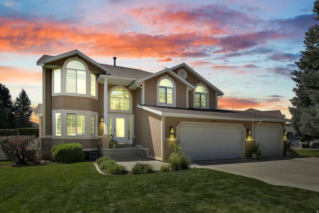 2057 Ryan Cir, Ogden
