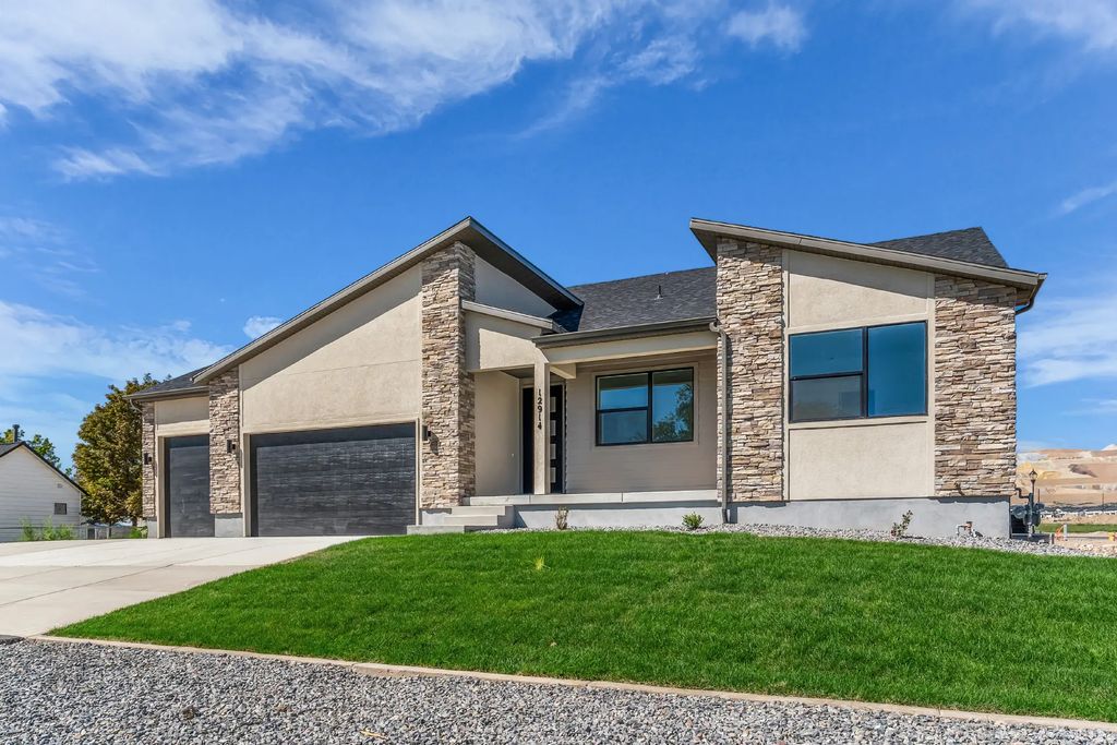 12914 S Big Wig Dr W 211, Herriman