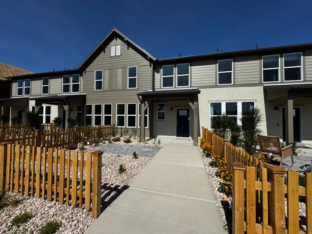 1857 W 1225 N, Layton