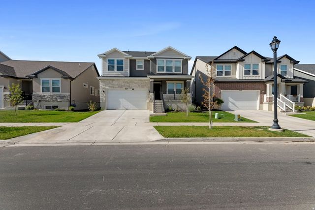627 N Bennedict Dr 207, Saratoga Springs