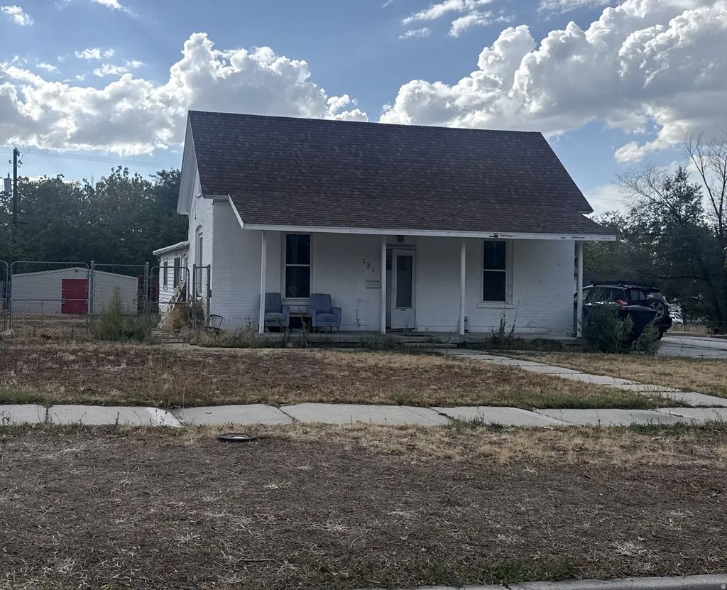 121 N 100 E, Brigham City