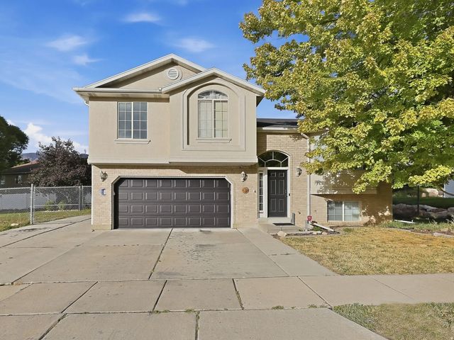 1028 E Canfield Dr N, Ogden