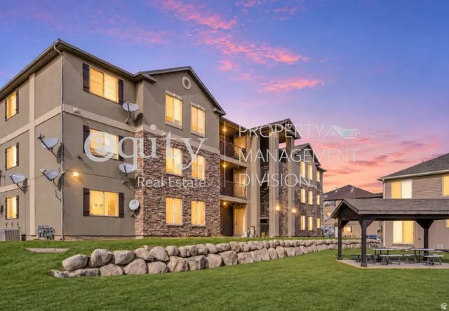 3812 E Rock Rd 8, Eagle Mountain