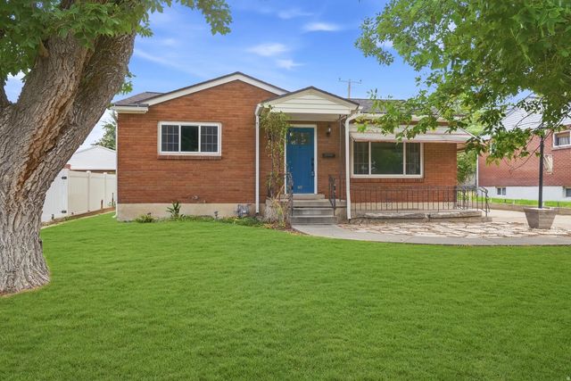3127 S Vivian St, Magna