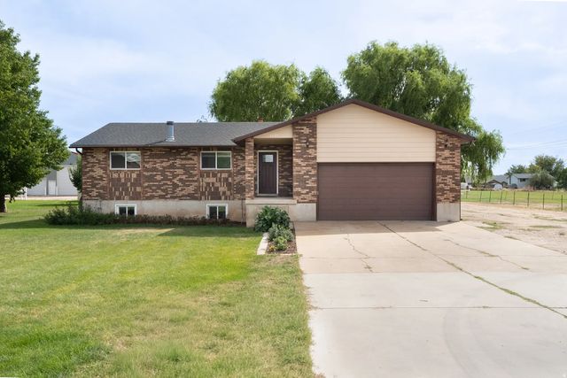 2129 W 2700 N, Farr West