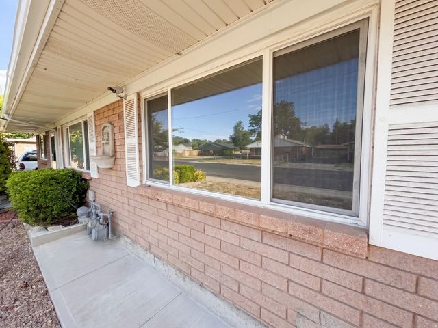 425 Welby Ave, South Salt Lake