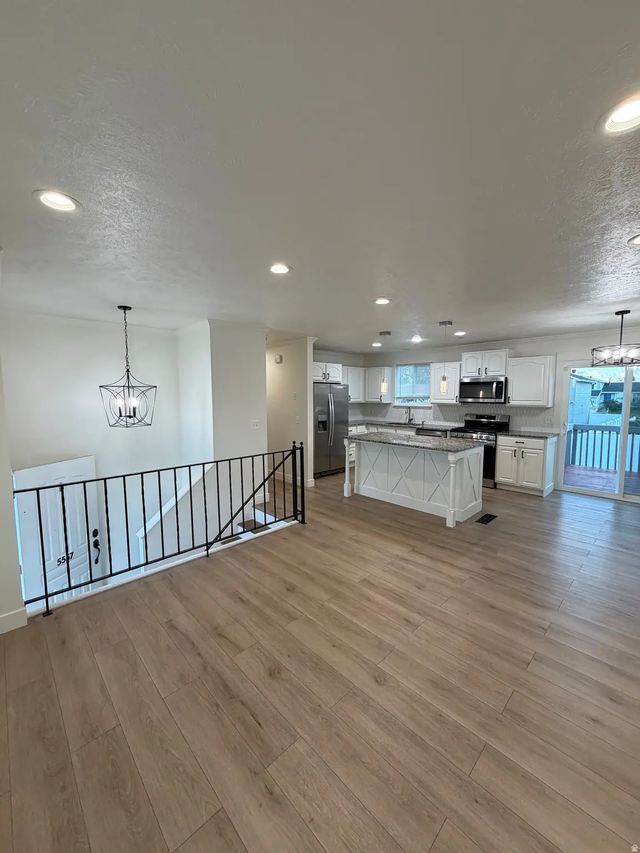 5557 W Joshua Cir, West Jordan
