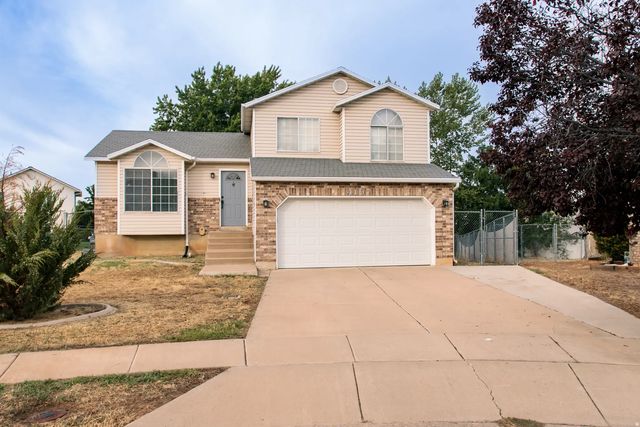 4197 Lily Dr, Roy