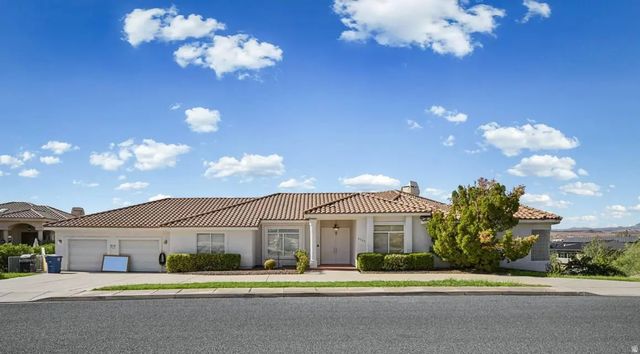 2262 S 1400 E, St. George