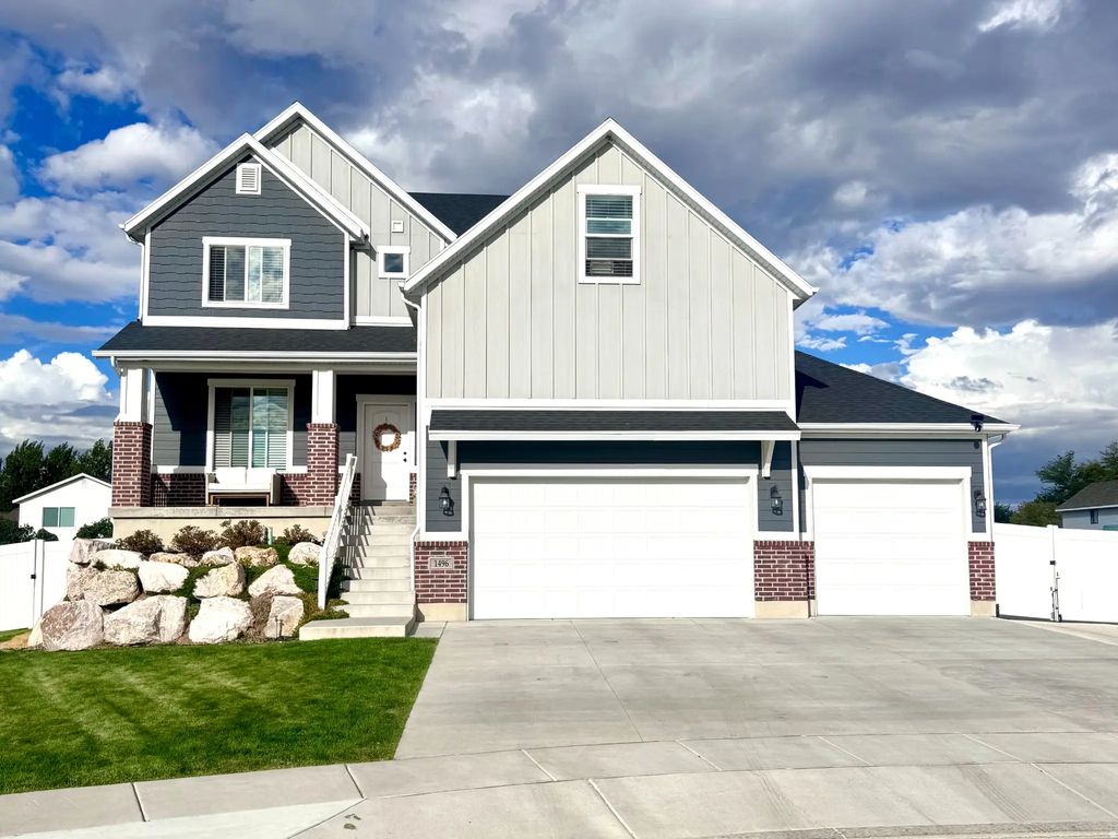 1496 W 2000 S, Syracuse