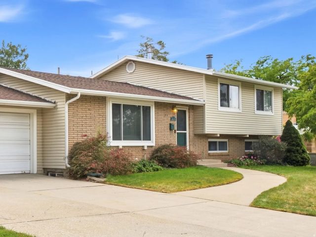 3070 E 7145 S, Cottonwood Heights