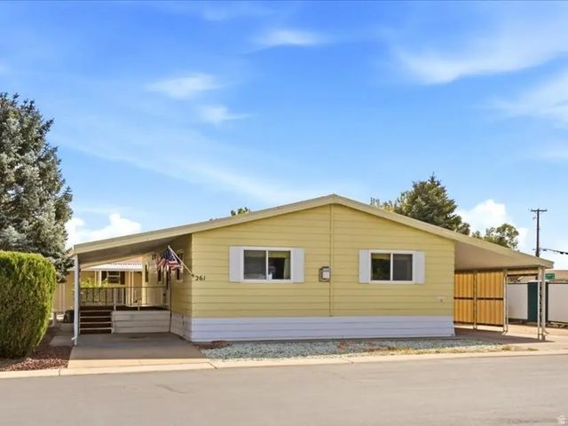 3800 S 1900 W 261, Roy
