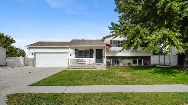 1695 N 1900 W, Lehi