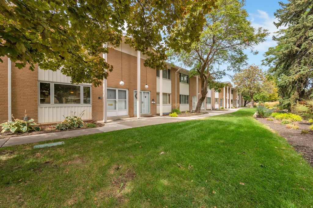 825 E Three Fountains Cir 3, Murray