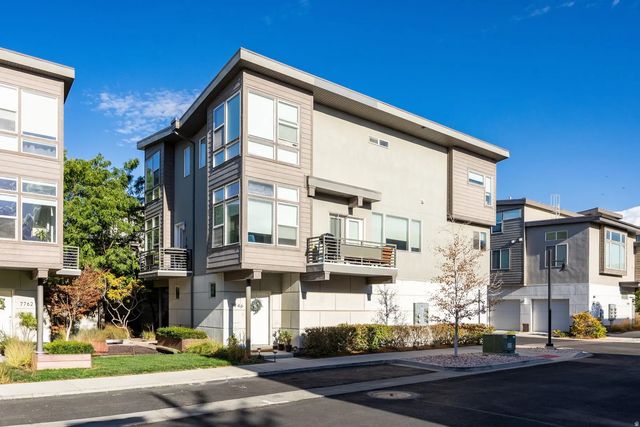 7748 S Rooftop Dr W, Midvale