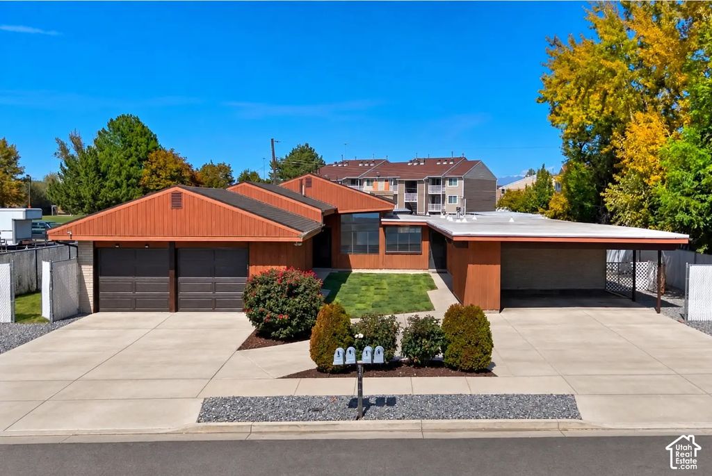2318 W 3650 S, West Valley City